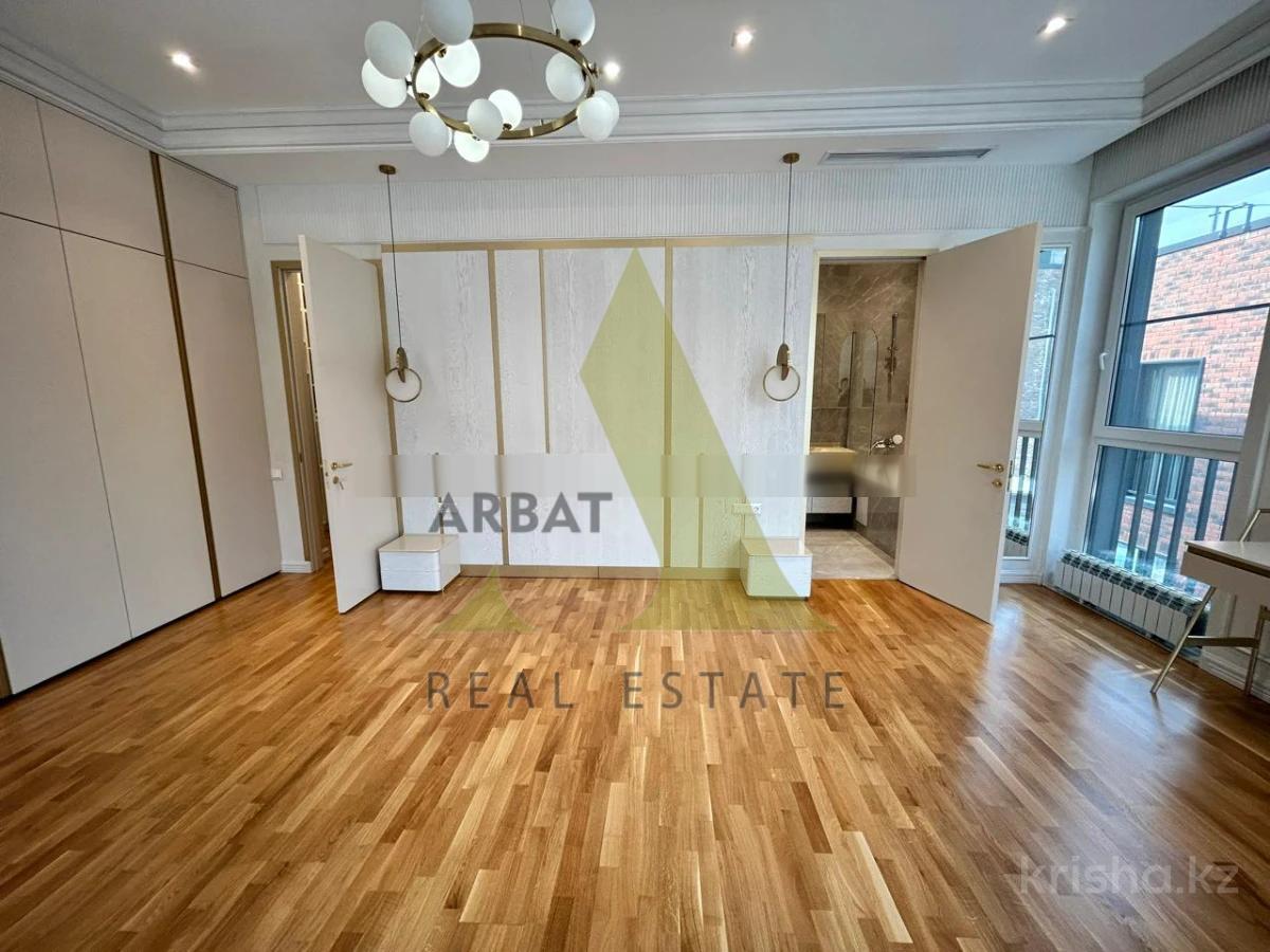 Фото Квартира, 5 комн, 250 м², 3/3 эт., 2018 г.п.