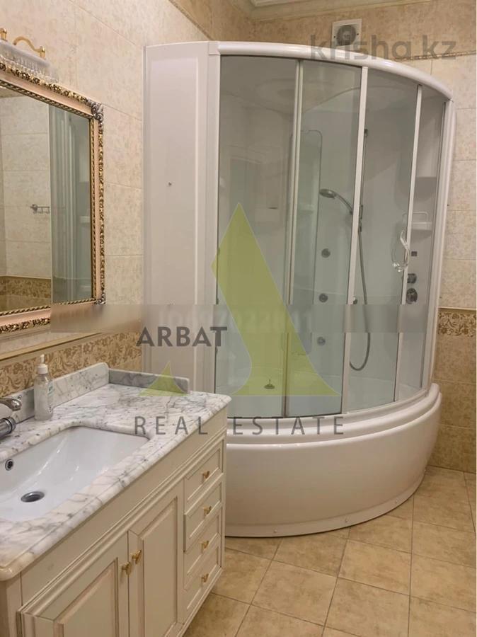 Фото Квартира, 4 комн, 253 м², 3/3 эт., 2009 г.п.