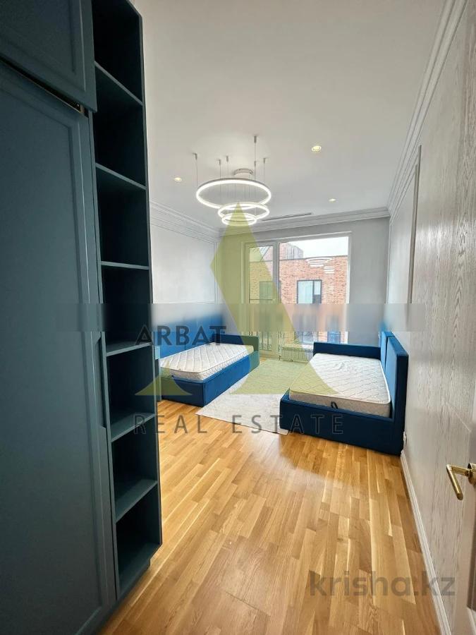 Фото Квартира, 5 комн, 250 м², 3/3 эт., 2018 г.п.
