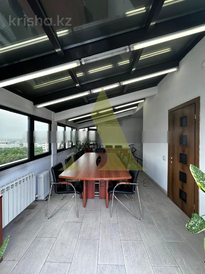 Фото Квартира, 4 комн, 215.3 м², 13/13 эт., 2002 г.п.