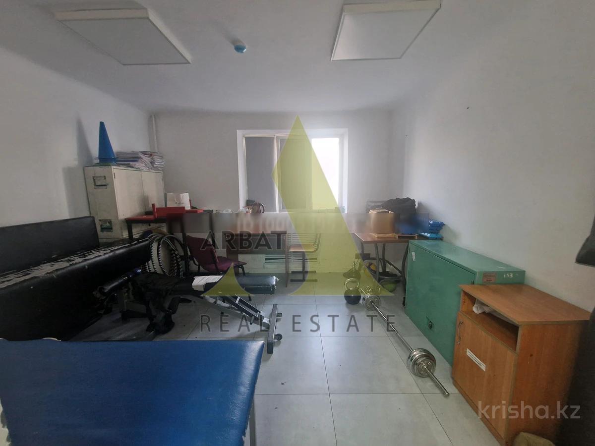 Фото Свободное назначение, офисы, магазины и бутики, общепит, салоны красоты, медцентры и аптеки, образование, развлечения, 565 м²