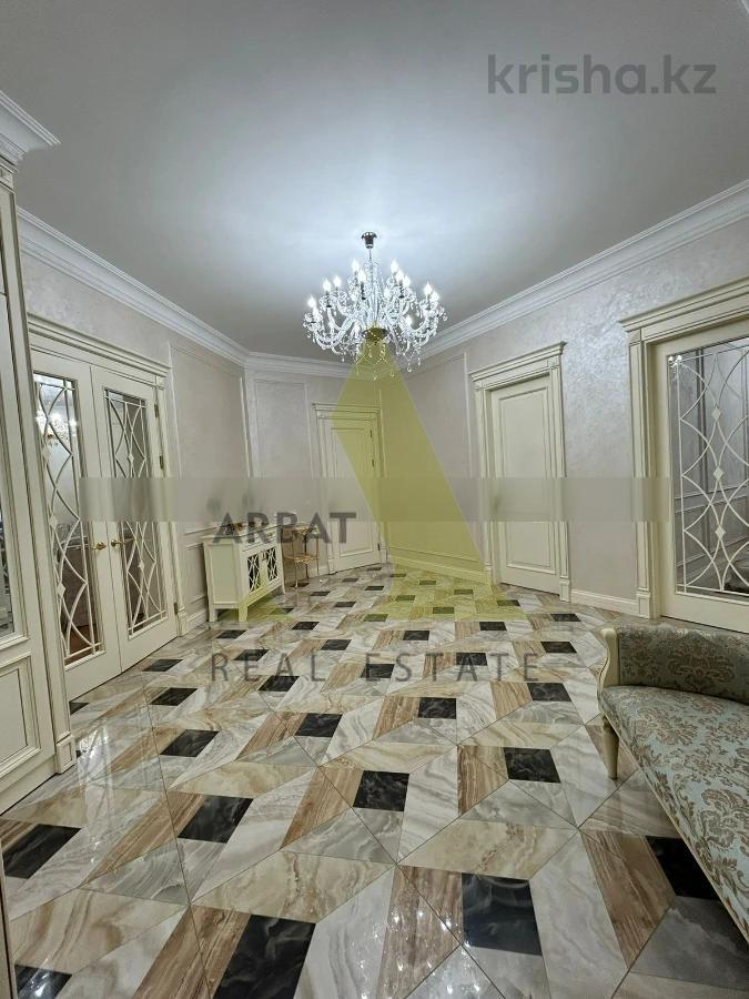 Фото Квартира, 3 комн, 150 м², 4/6 эт.