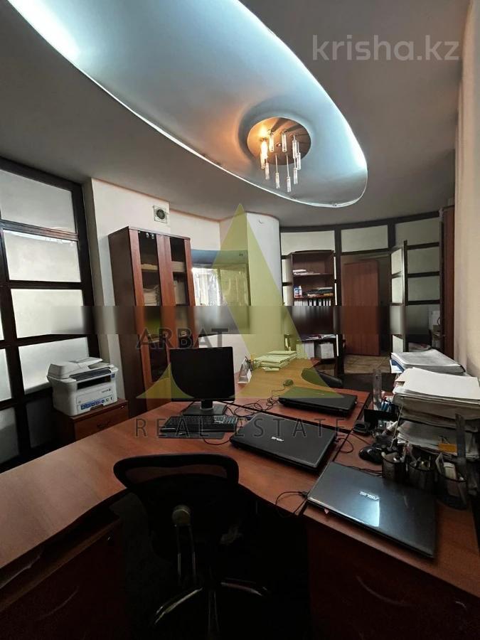 Фото Квартира, 4 комн, 215.3 м², 13/13 эт., 2002 г.п.