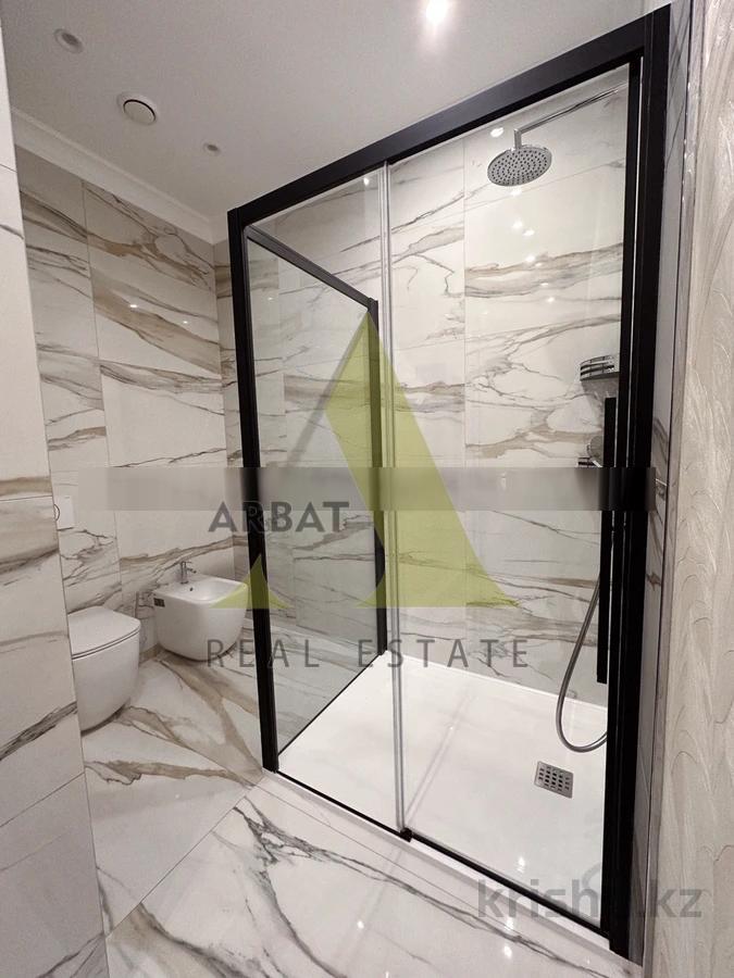 Фото Квартира, 4 комн, 238 м², 2 эт.
