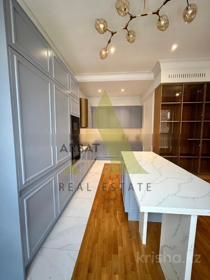 Фото Квартира, 5 комн, 250 м², 3/3 эт., 2018 г.п.
