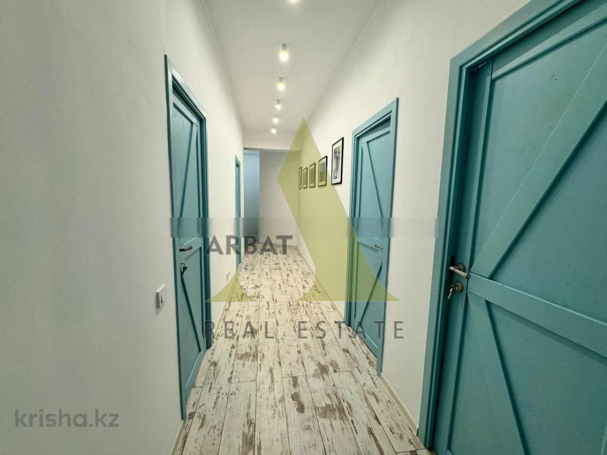 Фото Квартира, 3 комн, 95 м², 3/3 эт., 2017 г.п.