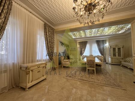 Фото Отдельный дом, 8 комн, 350м²