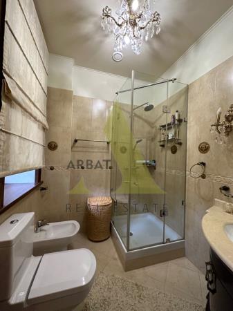 Фото Отдельный дом, 8 комн, 870м²