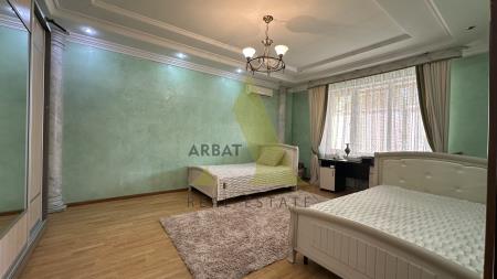 Фото Отдельный дом, 8 комн, 568м²