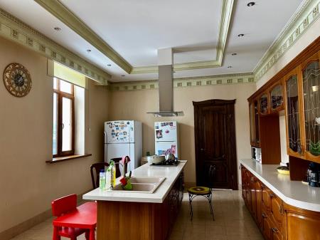 Фото Отдельный дом, 25 комн, 1674м²