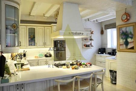 Фото Отдельный дом, 9 комн, 594м²