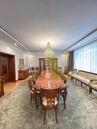 Фото Отдельный дом, 7 комн, 463м²