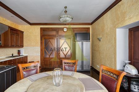 Фото Отдельный дом, 7 комн, 500м²