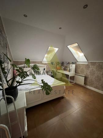 Фото Отдельный дом, 9 комн, 330м²