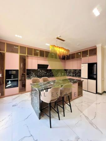 Фото Отдельный дом, 6 комн, 500м²