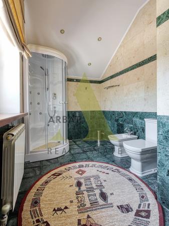 Фото Отдельный дом, 7 комн, 500м²