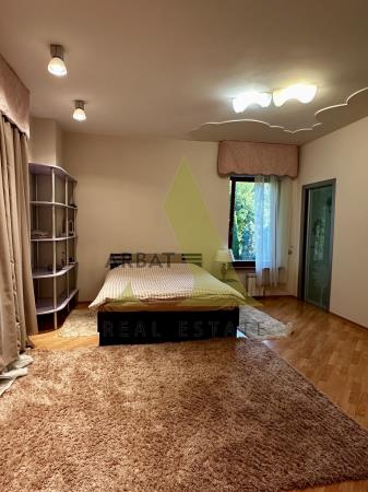 Фото Отдельный дом, 7 комн, 700м²