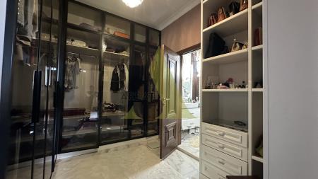 Фото Отдельный дом, 8 комн, 568м²