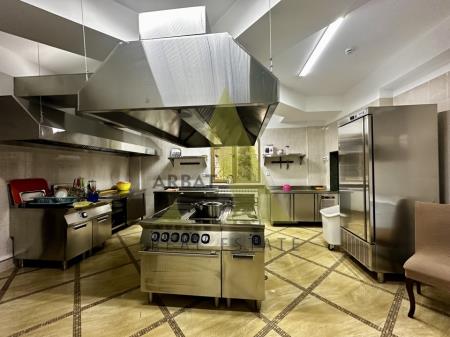 Фото Отдельный дом, 28 комн, 3000м²