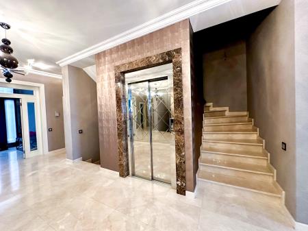 Фото Отдельный дом, 7 комн, 700м²