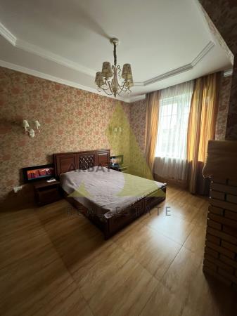 Фото Отдельный дом, 9 комн, 330м²
