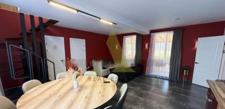 Фото Отдельный дом, 4 комн, 180м²