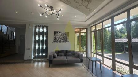 Фото Отдельный дом, 6 комн, 567м²