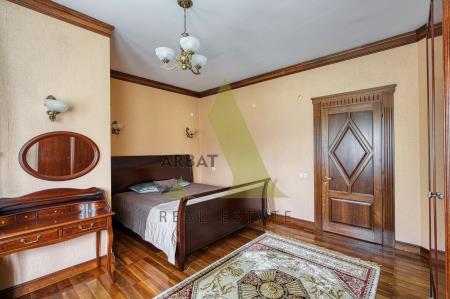 Фото Отдельный дом, 7 комн, 500м²