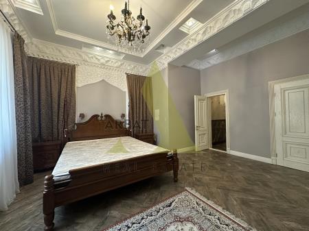 Фото Отдельный дом, 8 комн, 350м²