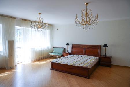 Фото Отдельный дом, 5 комн, 780м²
