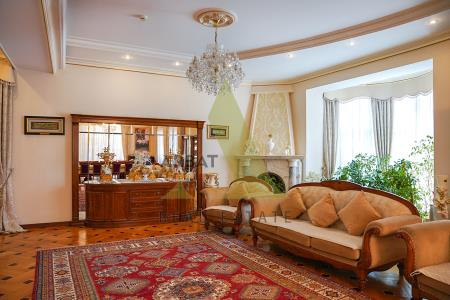 Фото Отдельный дом, 8 комн, 600м²