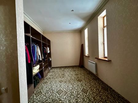 Фото Отдельный дом, 25 комн, 1674м²