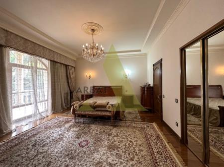 Фото Отдельный дом, 8 комн, 870м²