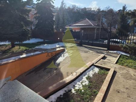 Фото Отдельный дом, 10 комн, 530м²