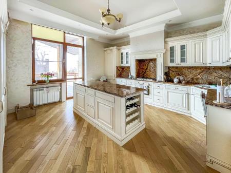Фото Отдельный дом, 10 комн, 1000м²