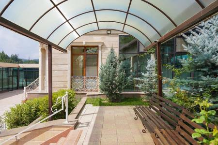 Фото Отдельный дом, 5 комн, 550м²
