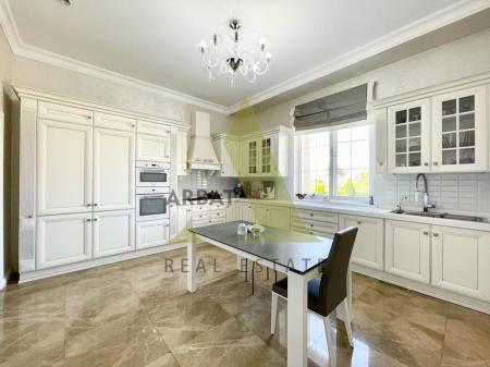 Фото Отдельный дом, 8 комн, 800м²