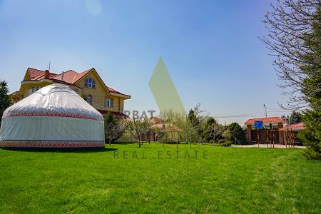 Фото Отдельный дом, 8 комн, 600м²
