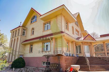 Фото Отдельный дом, 8 комн, 600м²