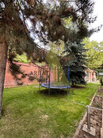 Фото Отдельный дом, 8 комн, 870м²