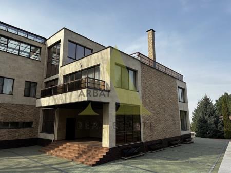 Фото Отдельный дом, 11 комн, 1200м²
