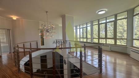 Фото Отдельный дом, 6 комн, 567м²