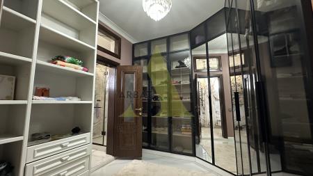 Фото Отдельный дом, 8 комн, 568м²
