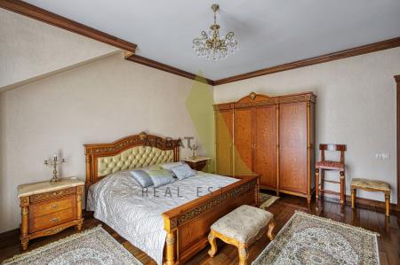 Фото Отдельный дом, 7 комн, 500м²