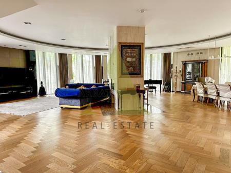 Фото Отдельный дом, 9 комн, 735м²