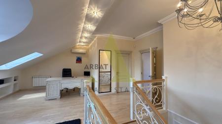 Фото Отдельный дом, 6 комн, 352м²
