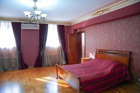 Фото Отдельный дом, 7 комн, 842м²