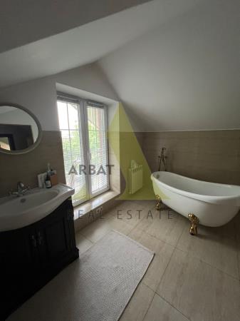 Фото Отдельный дом, 9 комн, 330м²