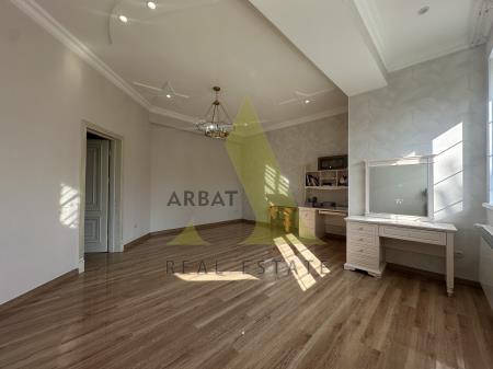 Фото Отдельный дом, 8 комн, 350м²