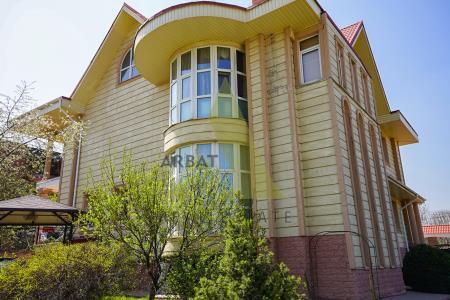 Фото Отдельный дом, 8 комн, 600м²
